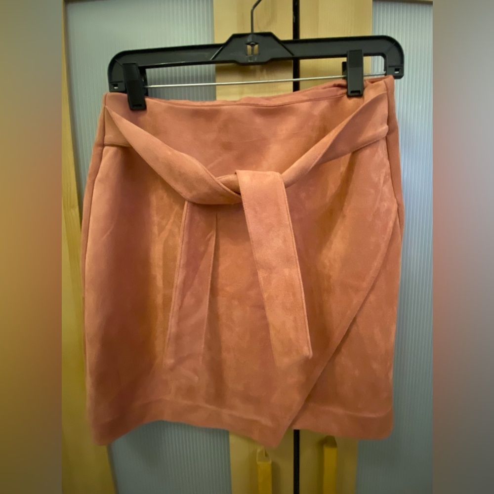 Loft faux suede belted mini skirt in orange color Size 2